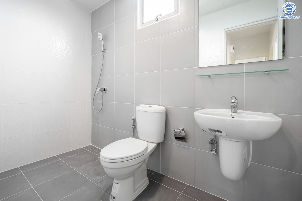 บ้านมือสองตกแต่งใหม่ ม.อารียา เดอะคัลเลอร์ เกษตร1 เนื้อที่ 21.1 ตร.ว. ฟังก์ชัน 3 ห้องนอน 2 ห้องน้ำ จอดรถได้ 1 คัน ชีวิตแสนสงบ สภาพแวดล้อมเยี่ยม เชื่อมต่อ ถ.ประเสริฐมนูกิจ, ถ.เกษตร-นวมินทร์ ใกล้ ม.เกษตร, รถไฟฟ้าสายสีเขียว "สถานีเสนานิคม" และทางด่วน "ฉลองรัช"